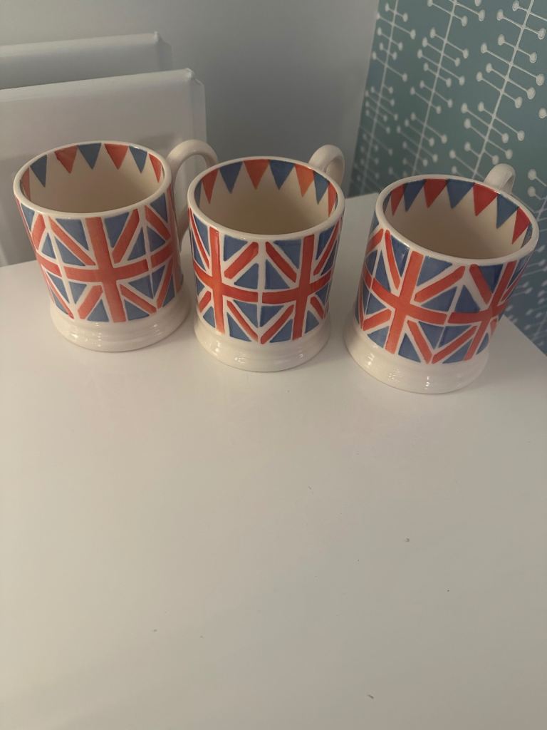 2 x EMMA BRIDGEWATER 1st Quality UNION JACK TRULY GREAT Half Pint Mugs