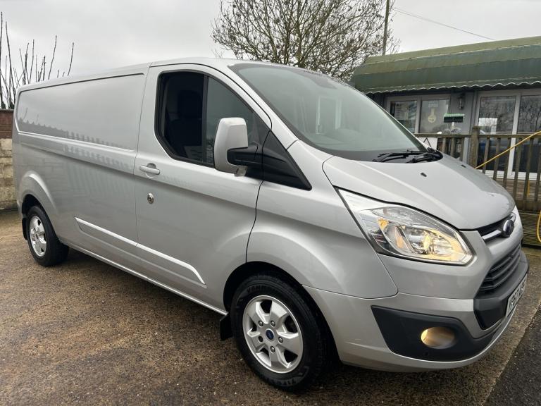 FORD TRANSIT CUSTOM 2.0 TDCi 290 Limited LWB NEW WELT BELT 2017