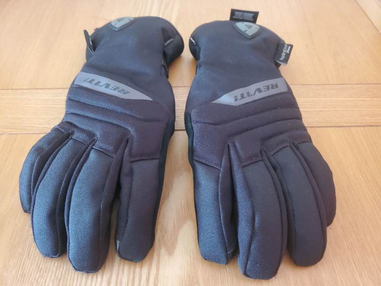 Ladies motorcycle gloves / waterproof.