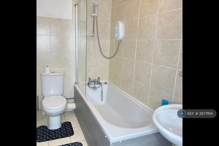 4 bedroom house in Addison, Newcastle Upon Tyne, NE6 (4 bed) (#2677614)