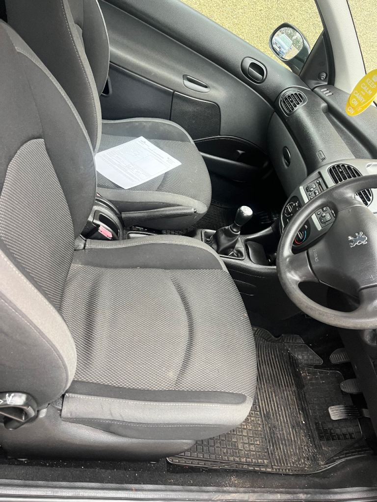 Peugeot, 206, Hatchback, 2008, Manual, 1360 (cc), 3 doors