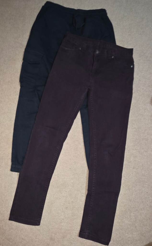 Men’s Trousers/Chinos 2 Pack – Size 30 (Denim Co Burgundy Jeans & F&F Navy Blue Chinos)  