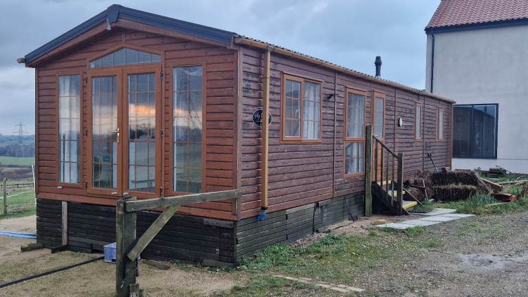 Delta Sky Royal 2015 40x13ft - 3 bed