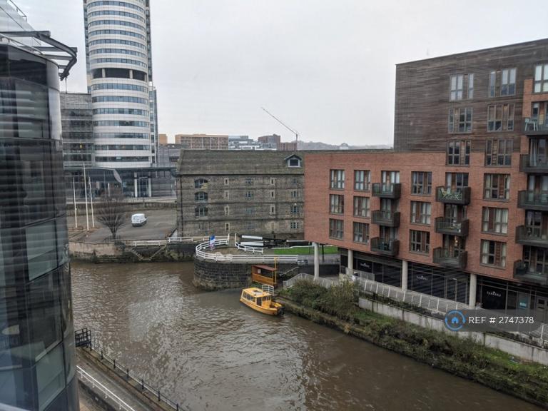 2 bedroom flat in Little Neville Street, Leeds, LS1 (2 bed) (#2747378)