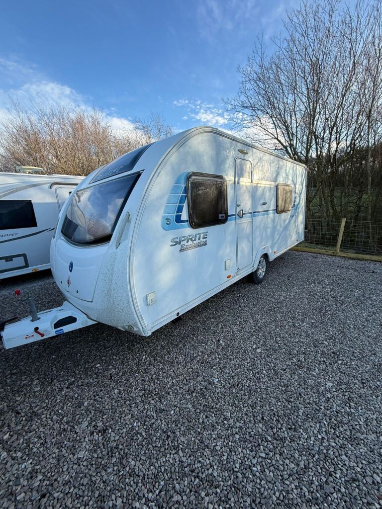 2014 SWIFT SPRITE MAJOR 4 (fixed bed or dinette) 