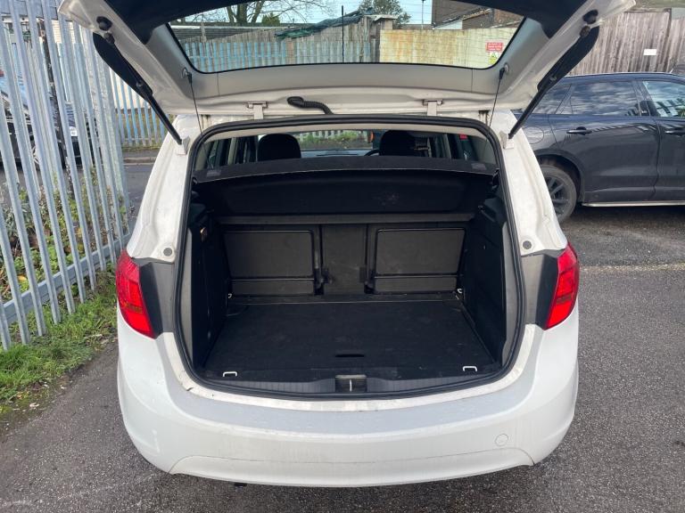 2017 Vauxhall Meriva 1.4i 16V Life 5dr MPV Petrol Manual