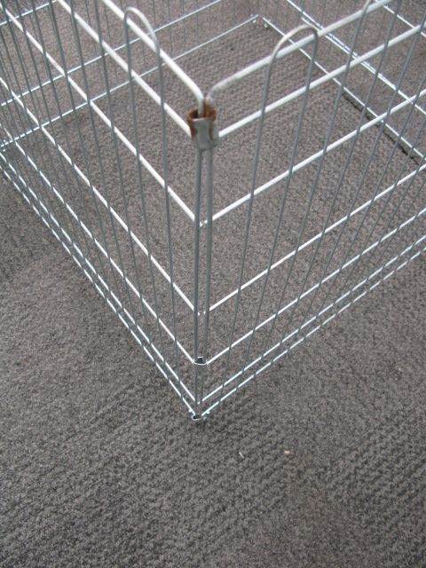 Playpen for pets . 8 sections each 60cm*60cm . Folding