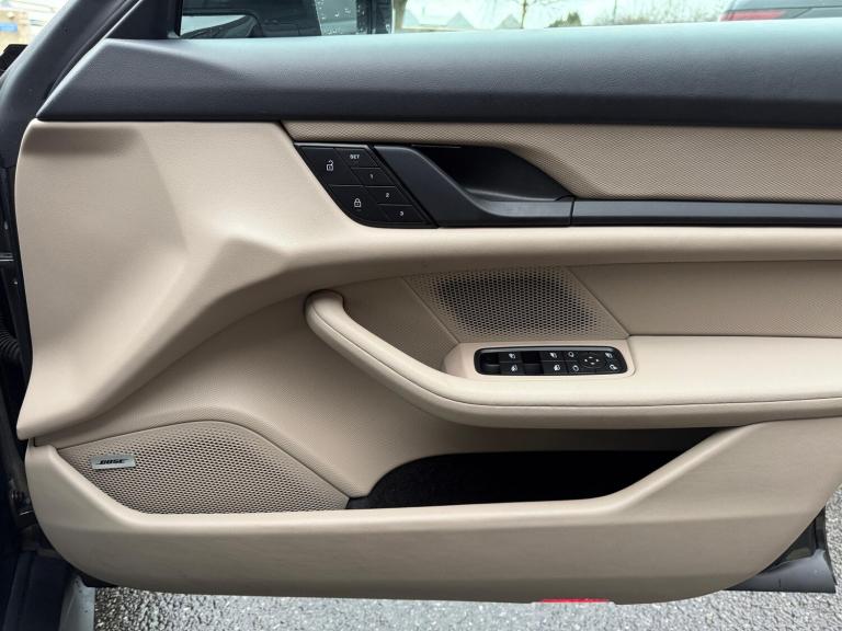 2022 Porsche Taycan Performance Plus 93.4kWh 4S Saloon 4dr Electric Auto 4WD (11kW Charger) (57 S...