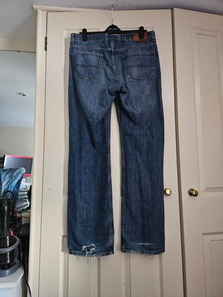 Mens Tommy Hilfiger Jeans. Blue.  Good condition 