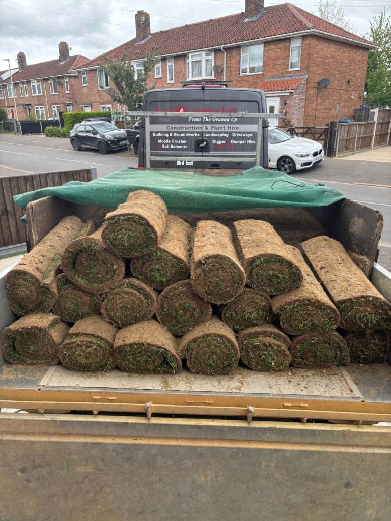 Fresh Cut Quality Turf / Lawn Rolls Available, £4.25 plus vat per roll..