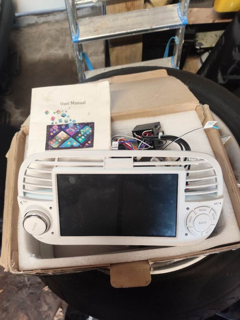 Smart car radio android. 