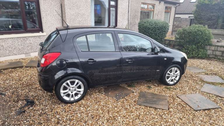 2007 corsa, 1.4 petrol, 1 years mot, 60k miles