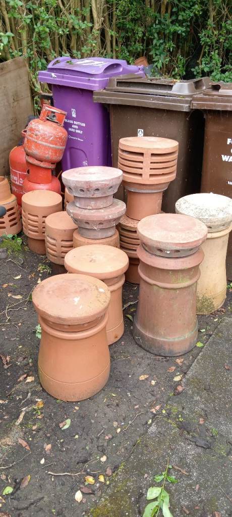 Chimney pots/cowls(roof/roofer) 