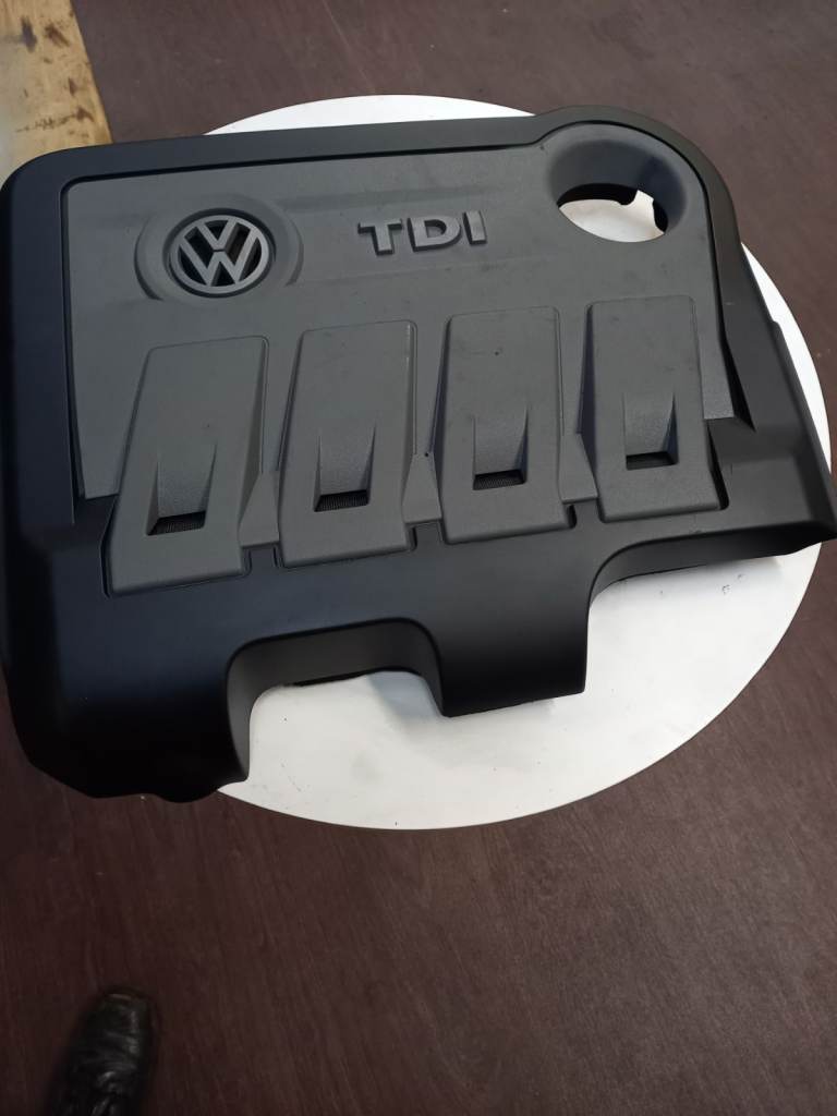 Volkswagen Scirocco 2013 TDI Coupe Engine Cover