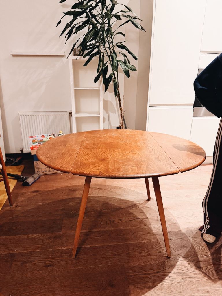 Ercol Vintage Windsor Drop Leaf Table