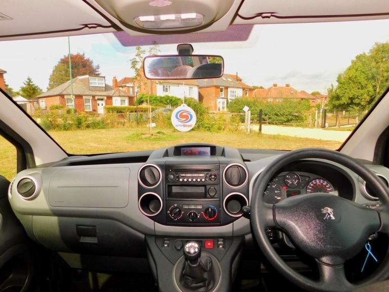 Peugeot Partner 1.6L Hdi with a 2 Berth Horizon Camper Van Conversion 