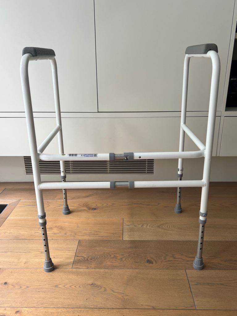 Aidapt Assistance Mobility Frame – Foldable Mobility Aid – As New Condition £30