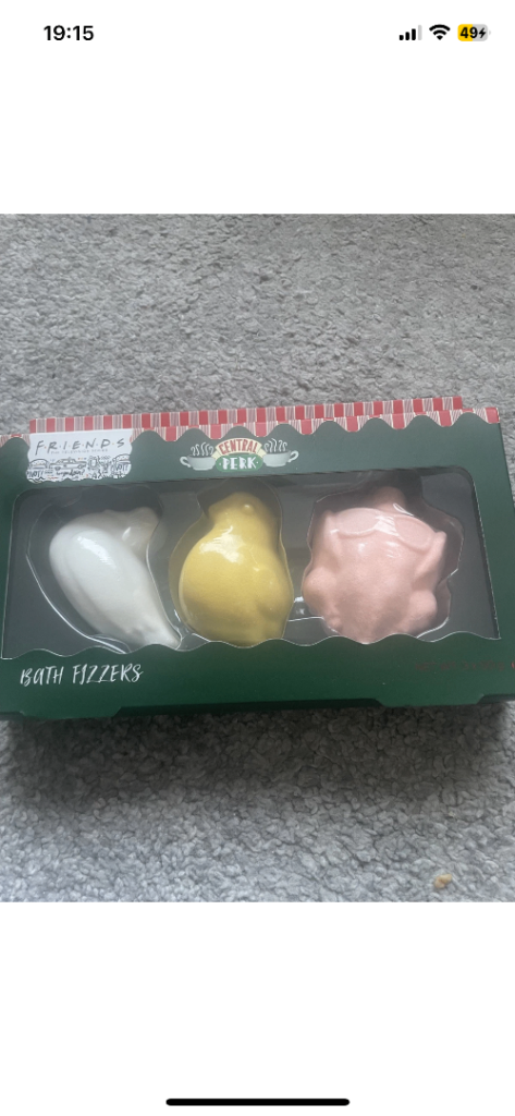 image for FRIENDS TV show Bath  fizzlers bombs set  Xmas  gift  present  secret  Santa new