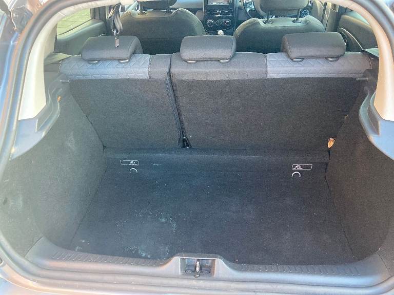 Renault Clio 0.9L TCE Dynamique S MediaNav 5d Hatchback - Grey - 2014