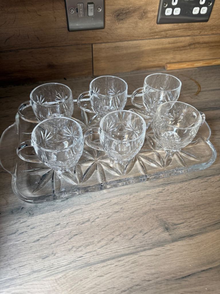 Free 6 Clear Glass Punch Bowl Cups with Tray