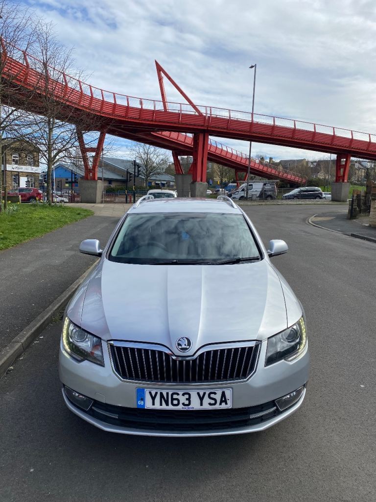 Skoda Superb 2.0tdi cr 170bhp