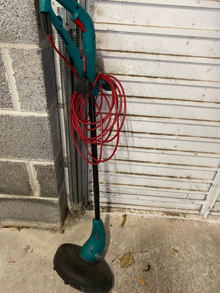 Bosch electric strimmer 