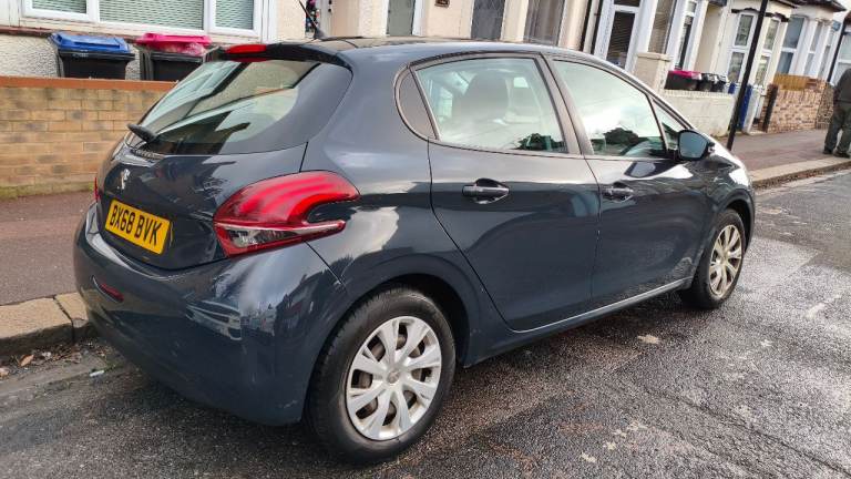 2018 Peugeot 208 diesel 5-door H.p.i. clear. 89k
