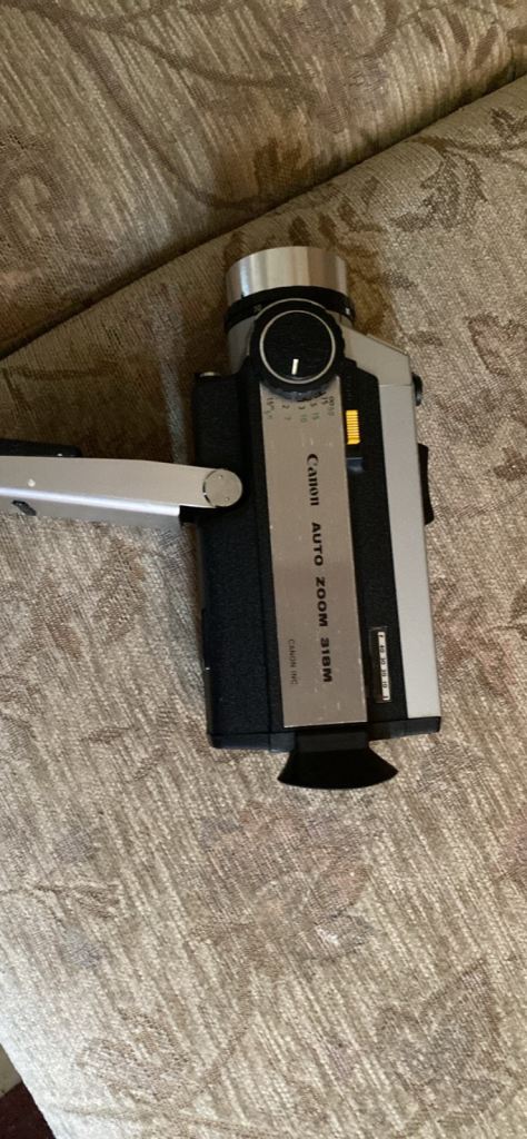 Cannon auto zoom 318M
