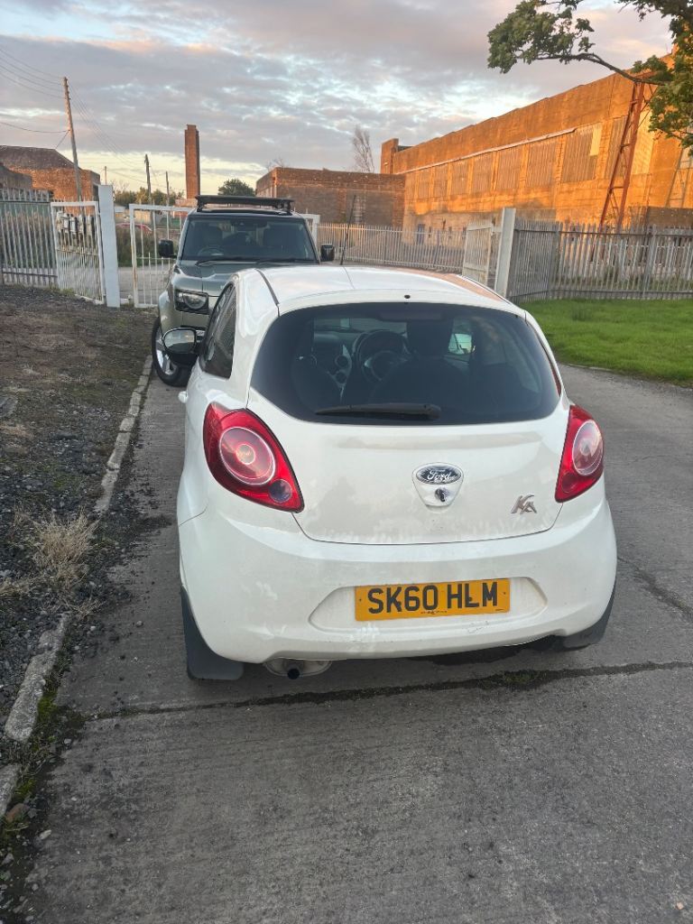 Ford, KA, Hatchback, 2010, Manual, 1242 (cc), 3 doors