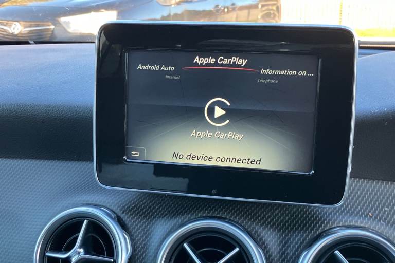 2017 Mercedes-Benz GLA GLA 200d SE 5dr Auto Estate DIESEL Automatic