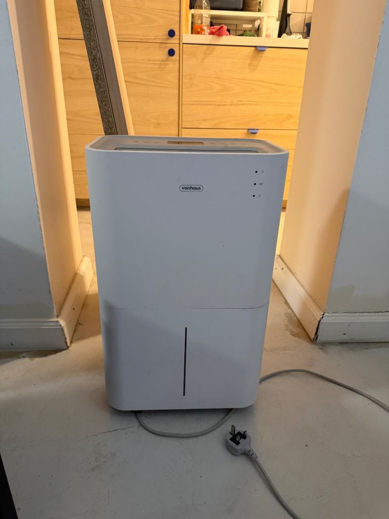 FREE: Dehumidifier for parts (not working)