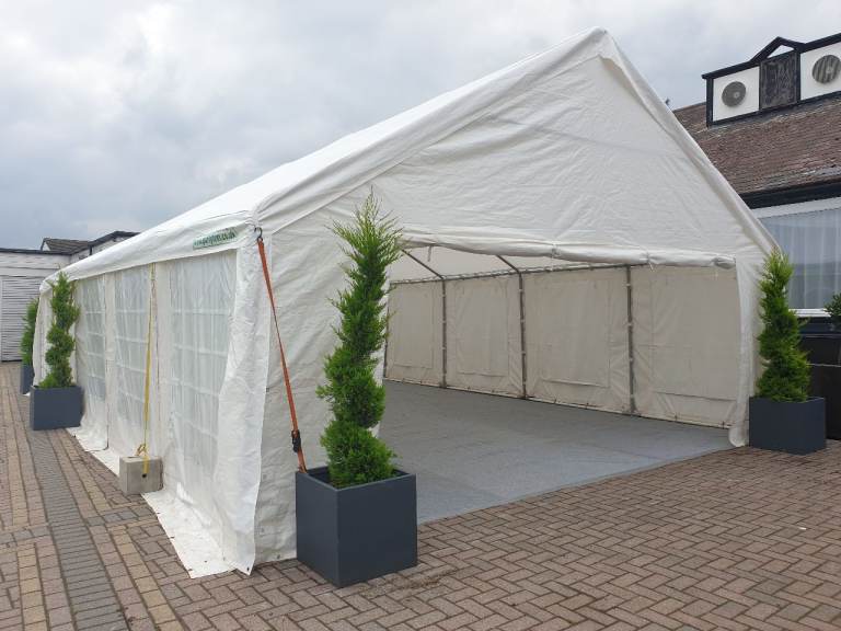 Tom's Marquee hire 