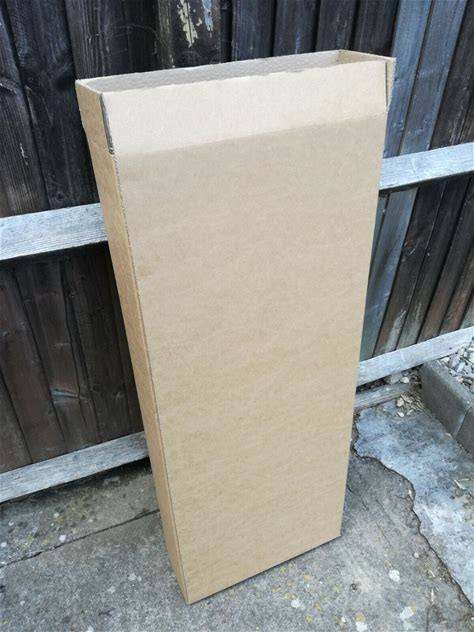 Free used guitar cardboard boxes for shipping electric guitars