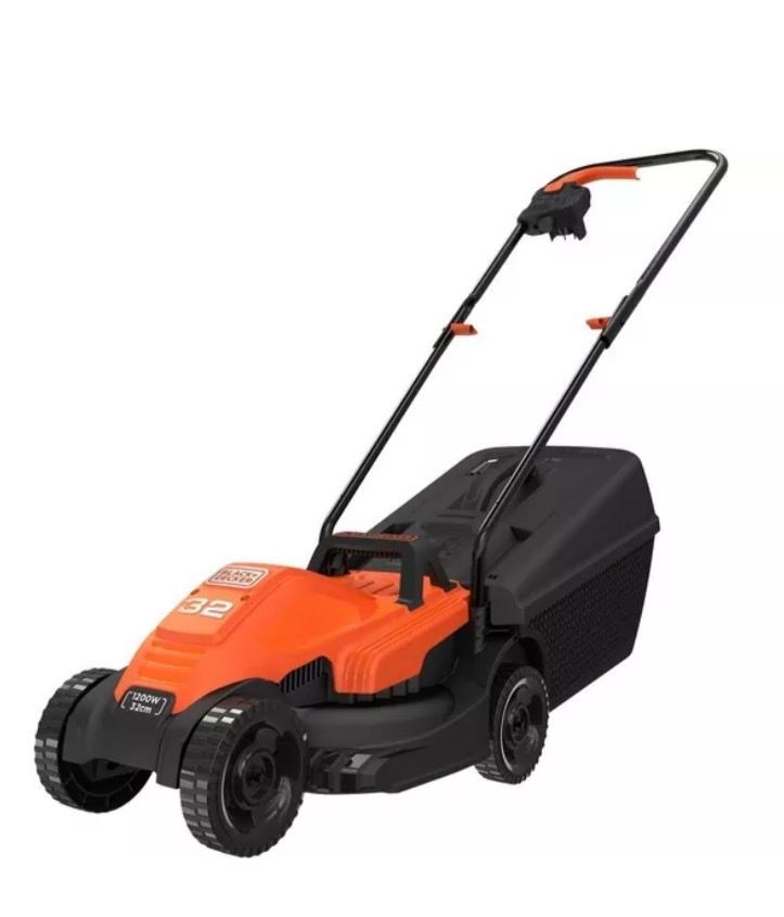 BLACK+DECKER electric lawn mower 