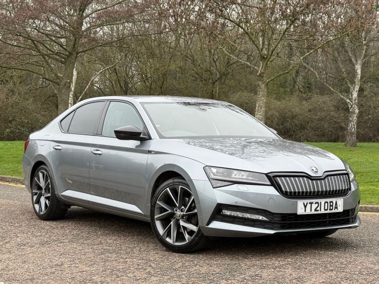 Skoda, SUPERB, Hatchback, 2021, Semi-Auto, 1395 (cc), 5 doors