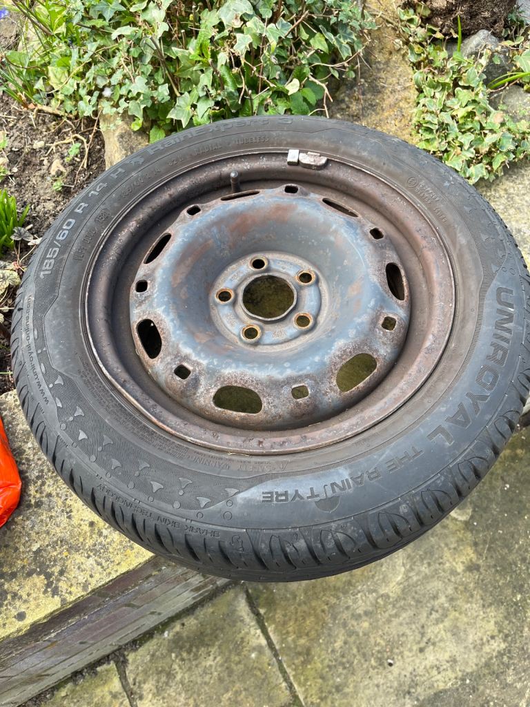 vw Skoda seat rim and good tyre 185 60 14