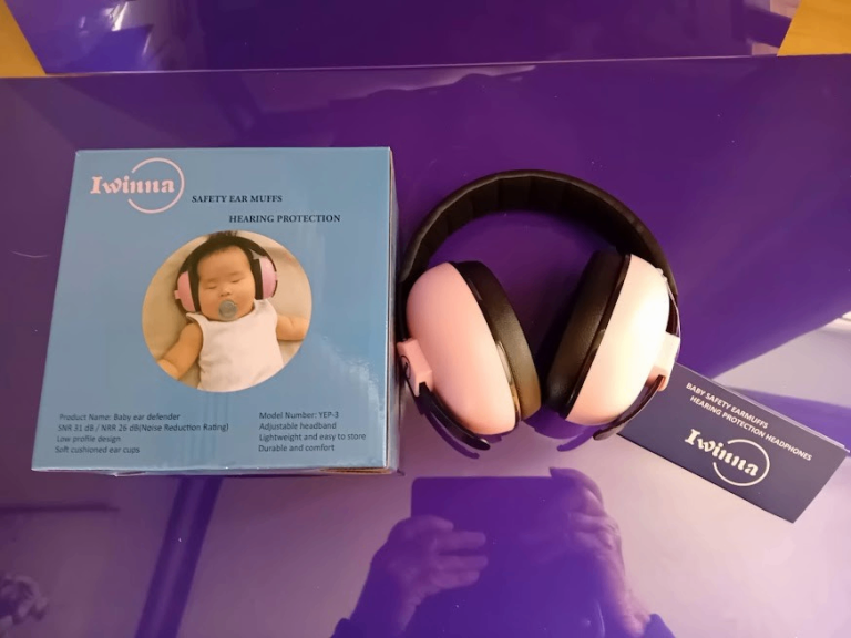 Iwinna Baby Ear Defenders Noise Cancelling Headphones for Infants, Toddlers