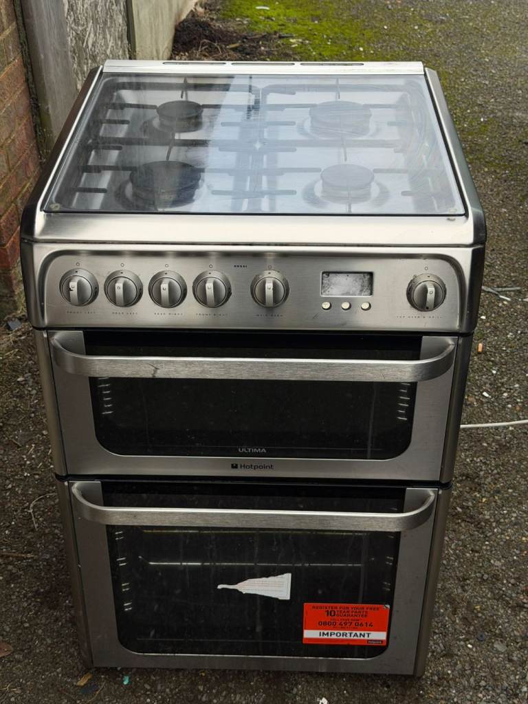 Gas cooker in excellent condition for £120