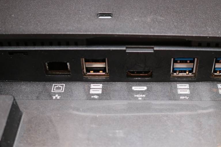 All-in-one Dell Optiplex 7440 AiO 23.8" PC (Windows 11, Intel Core i5 6500, 256GB SSD)