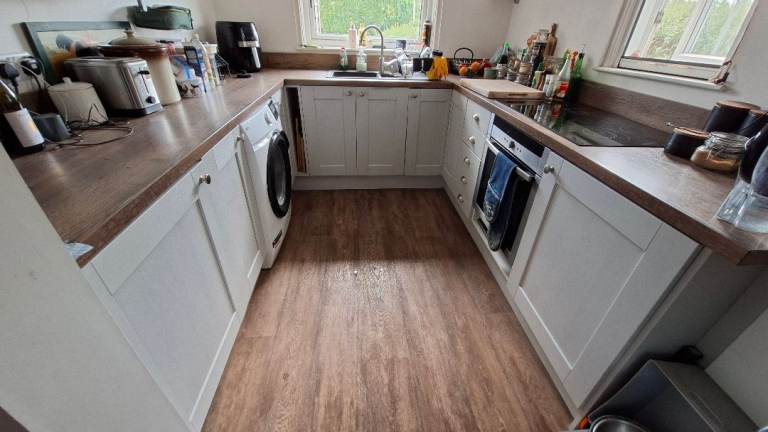 MUST GO!! Light Grey Kitchen Units with Wood effect Worktops