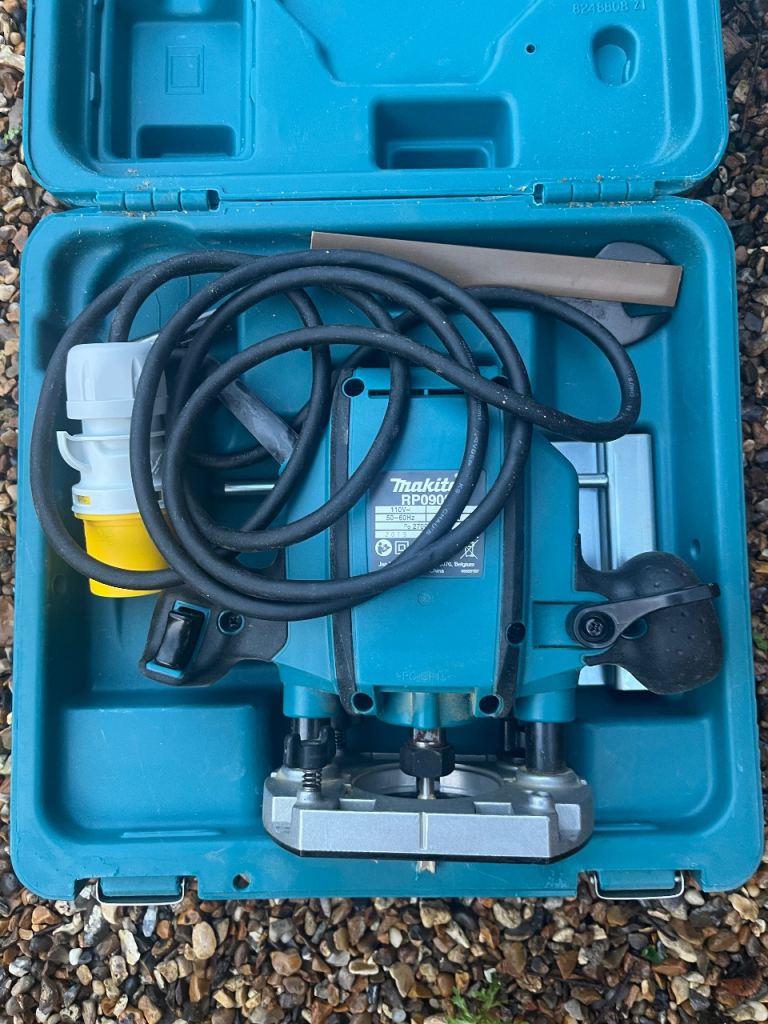 image for Makita 110 v router approx 3 years old 
