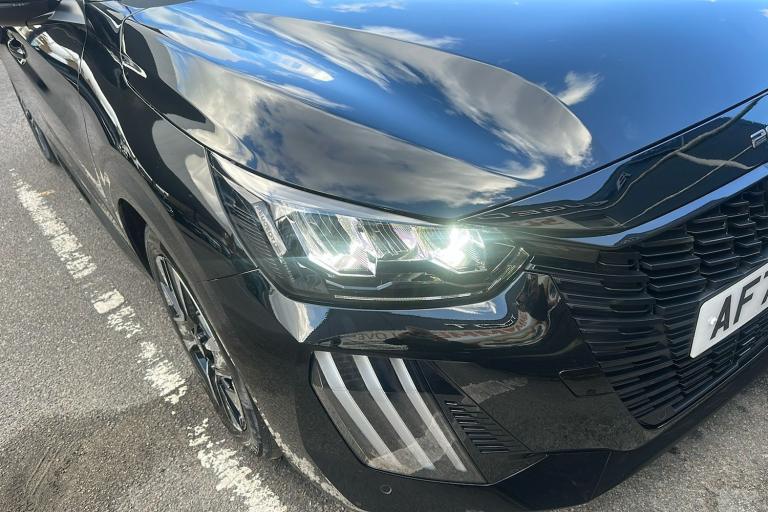  Peugeot 208 1.2 Puretech Allure Hatchback 5dr Petrol Manual Euro 6 s/s 100 Ps