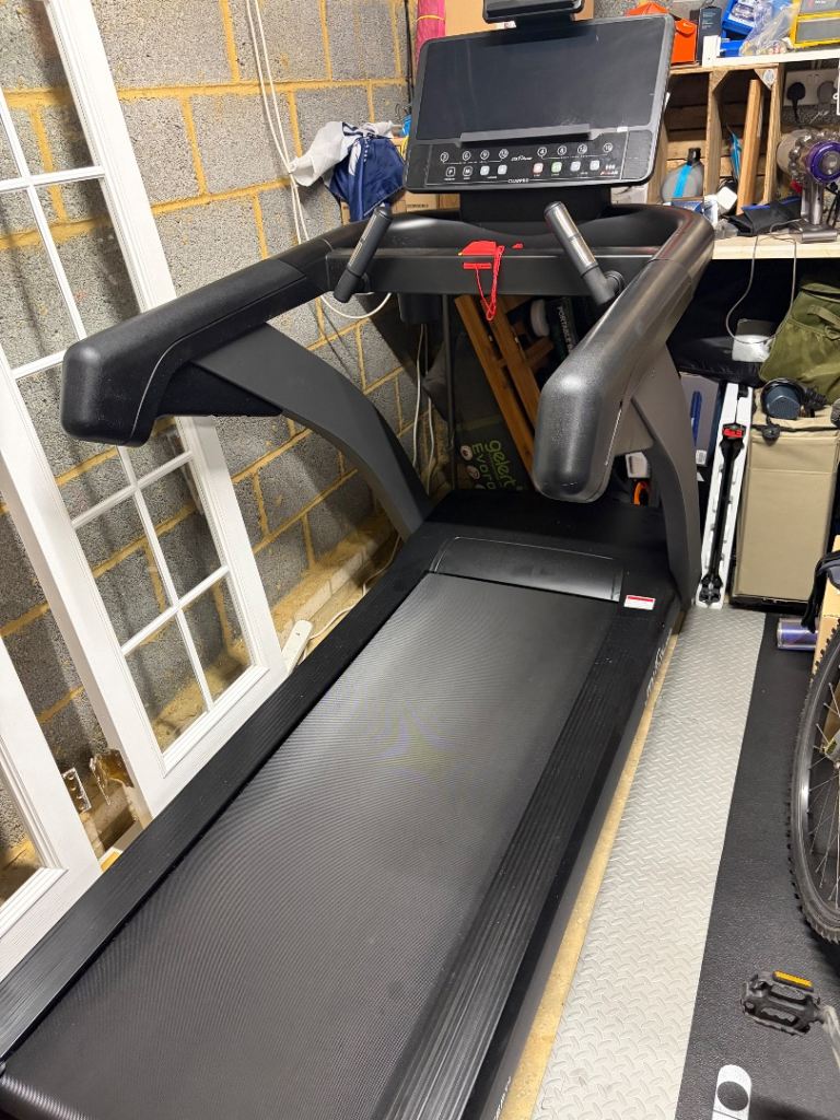 JTX Club-Pro Professional Treadmill – Excellent Condition