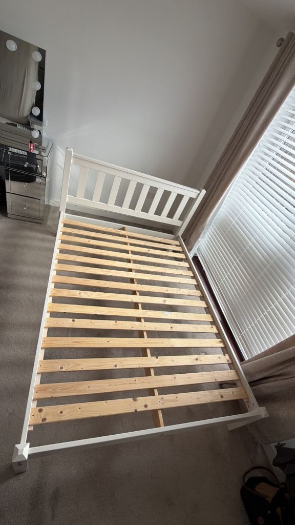 Double pine bed unassembled 