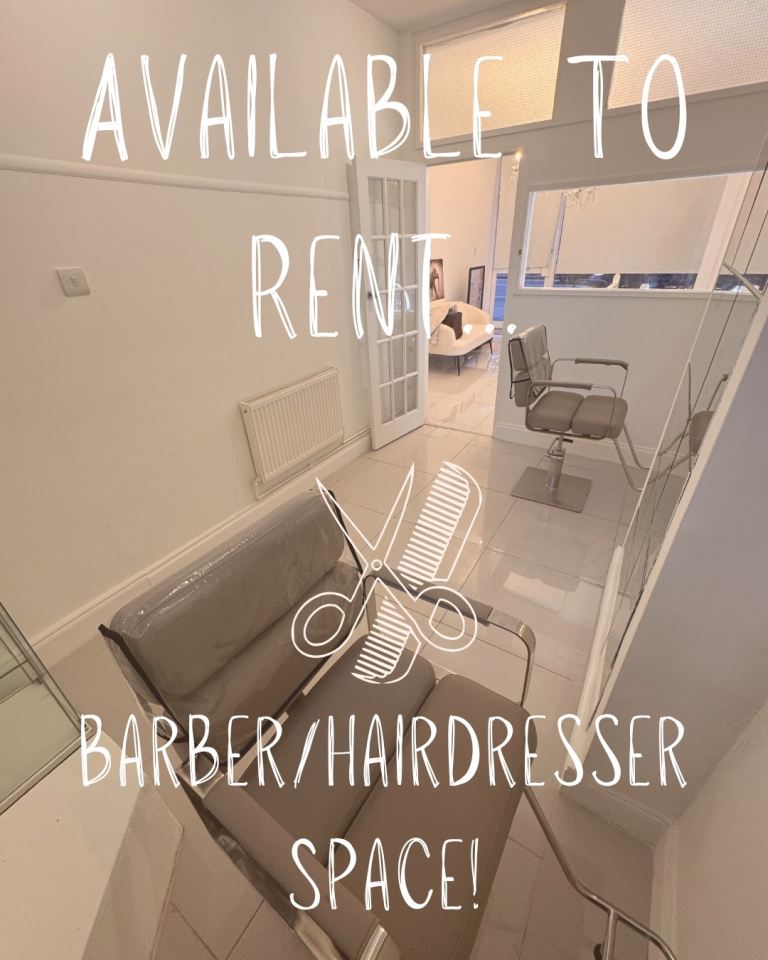 Hair dresser room for rent 