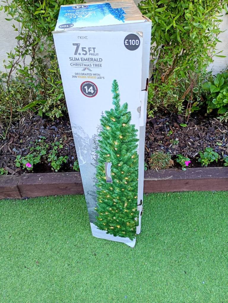 Christmas Tree pre lit 7.5ft