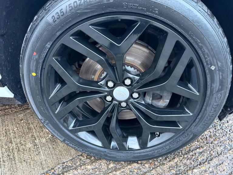 2019 Land Rover Range Rover Evoque 2.0 D180 R-Dynamic SE 5dr Auto ESTATE DIESEL Automatic