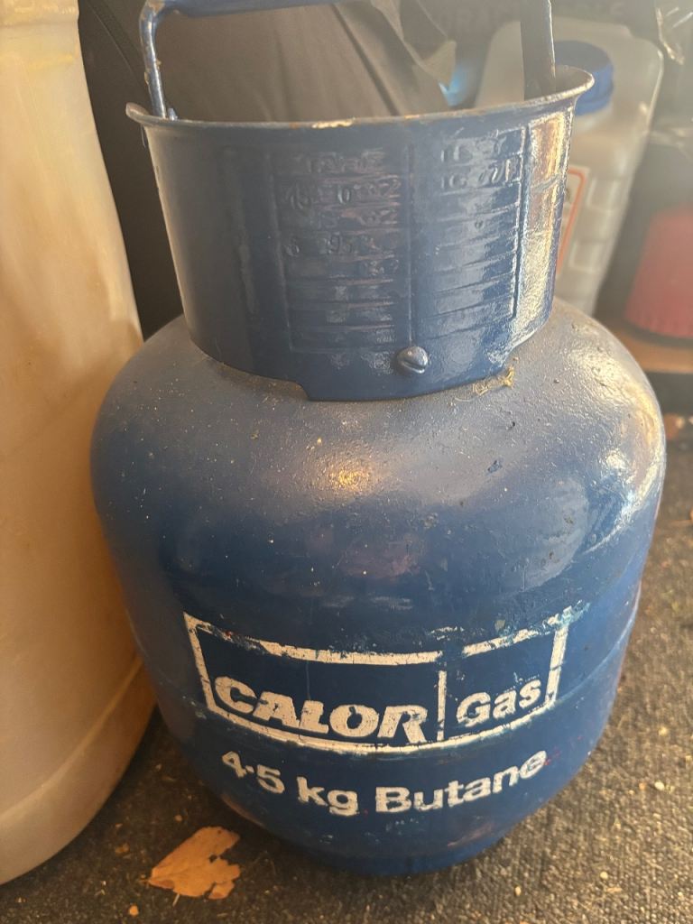 Full bottle butane gas camping 