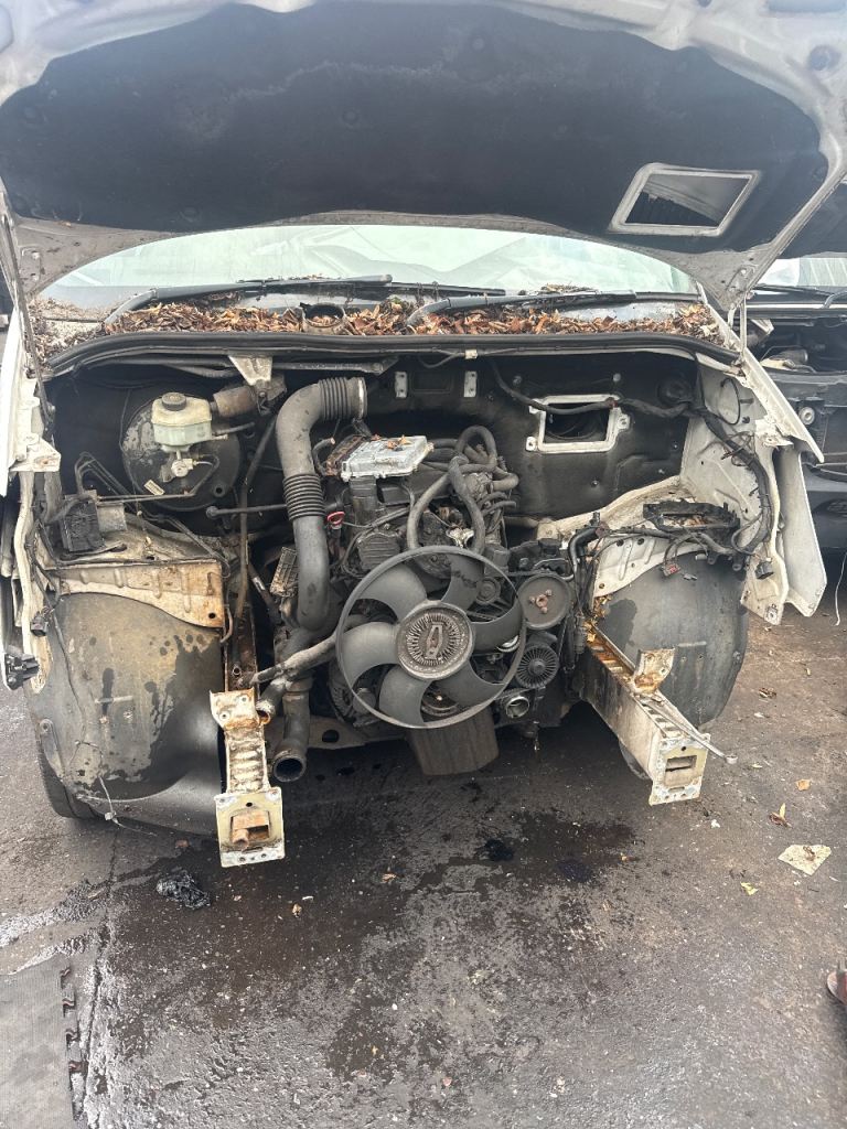 Mercedes sprinter breaking white 2006-2009