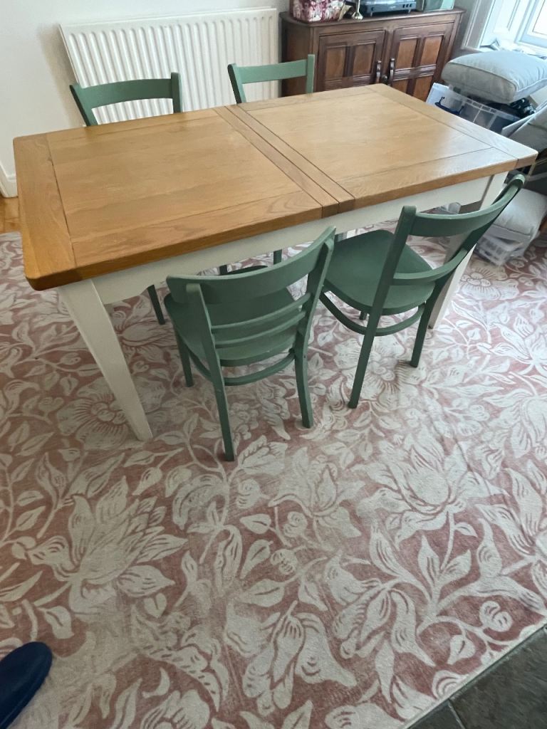 Extendable Dining Table with 4 Green Chairs – Good Condition